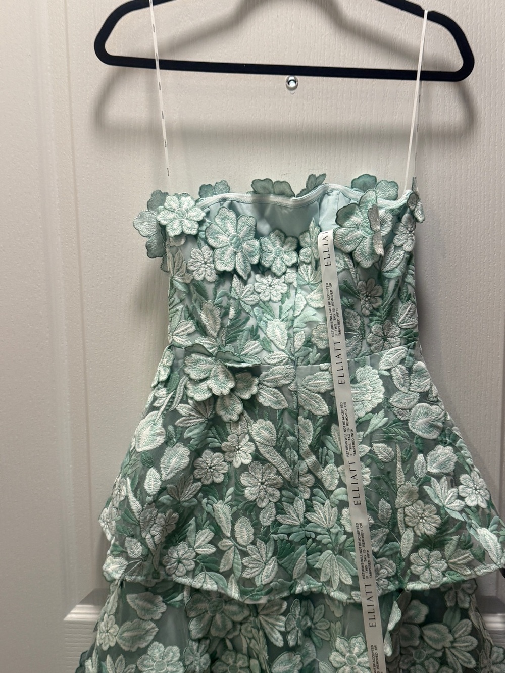 ELLIATT Roseate Tiered Maxi Dress in Mint Green Size S Wedding Guest NWOT - Picture 6 of 8